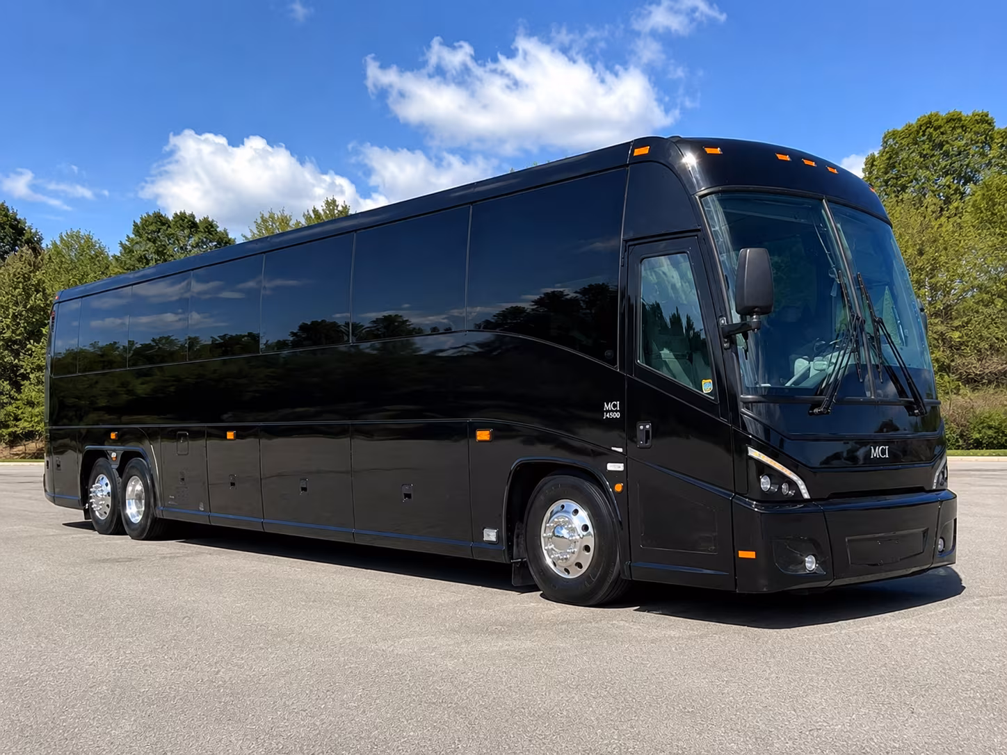 let a bus handle the i 15 drive to delta center for jazz and utah hockey club games