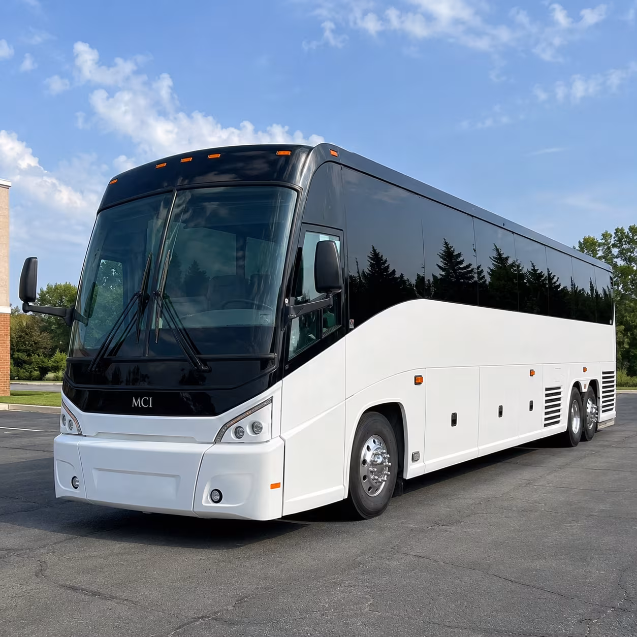 with so many summer shows at utah first credit union amphitheatre one bus makes every night easy